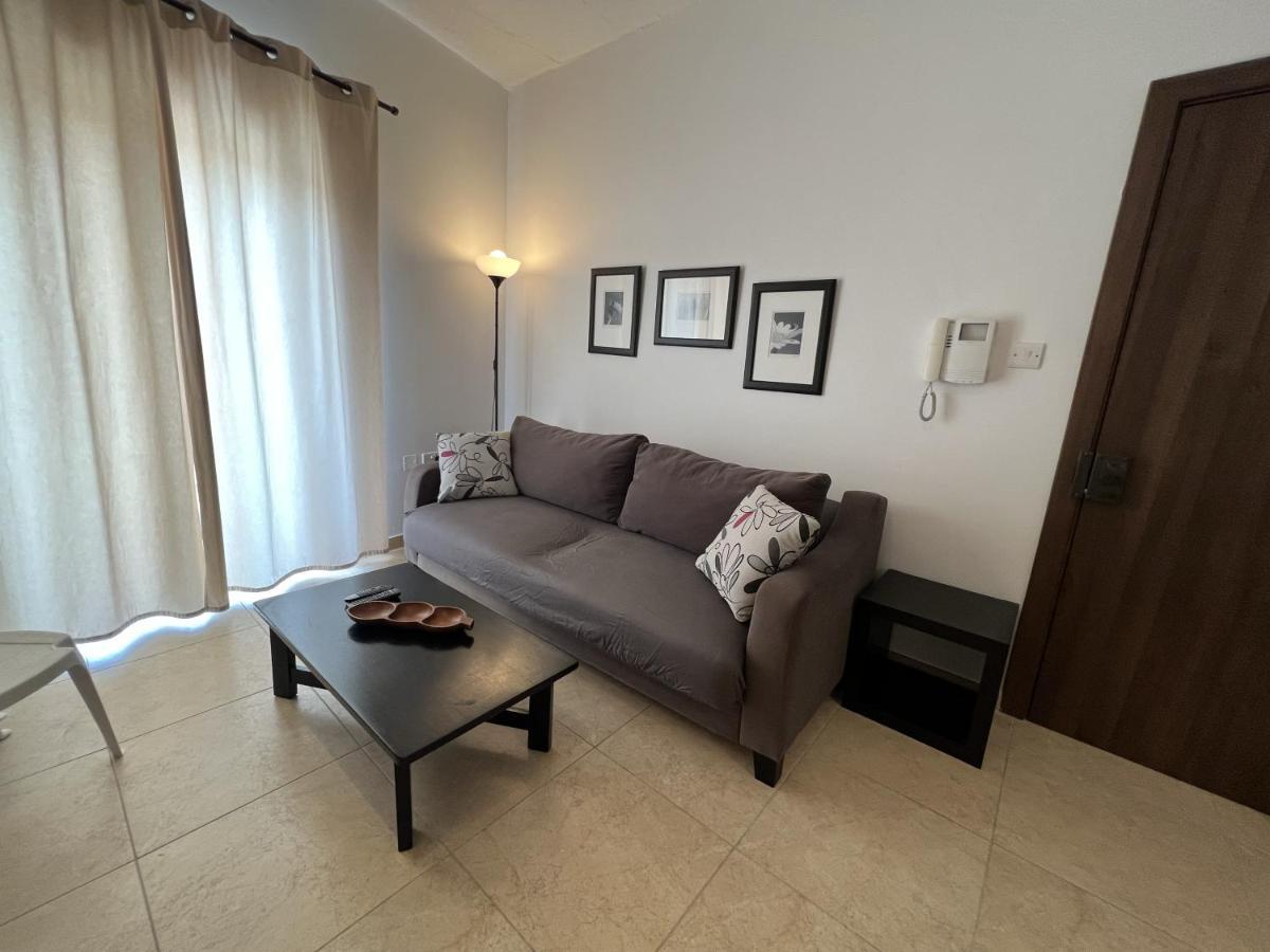St Julians Smart 2 Bedroom Apartment Saint Julian's Luaran gambar